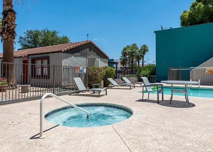 Stylish, Just Renovated 1 Bedroom In Downtown Apartment Mesa